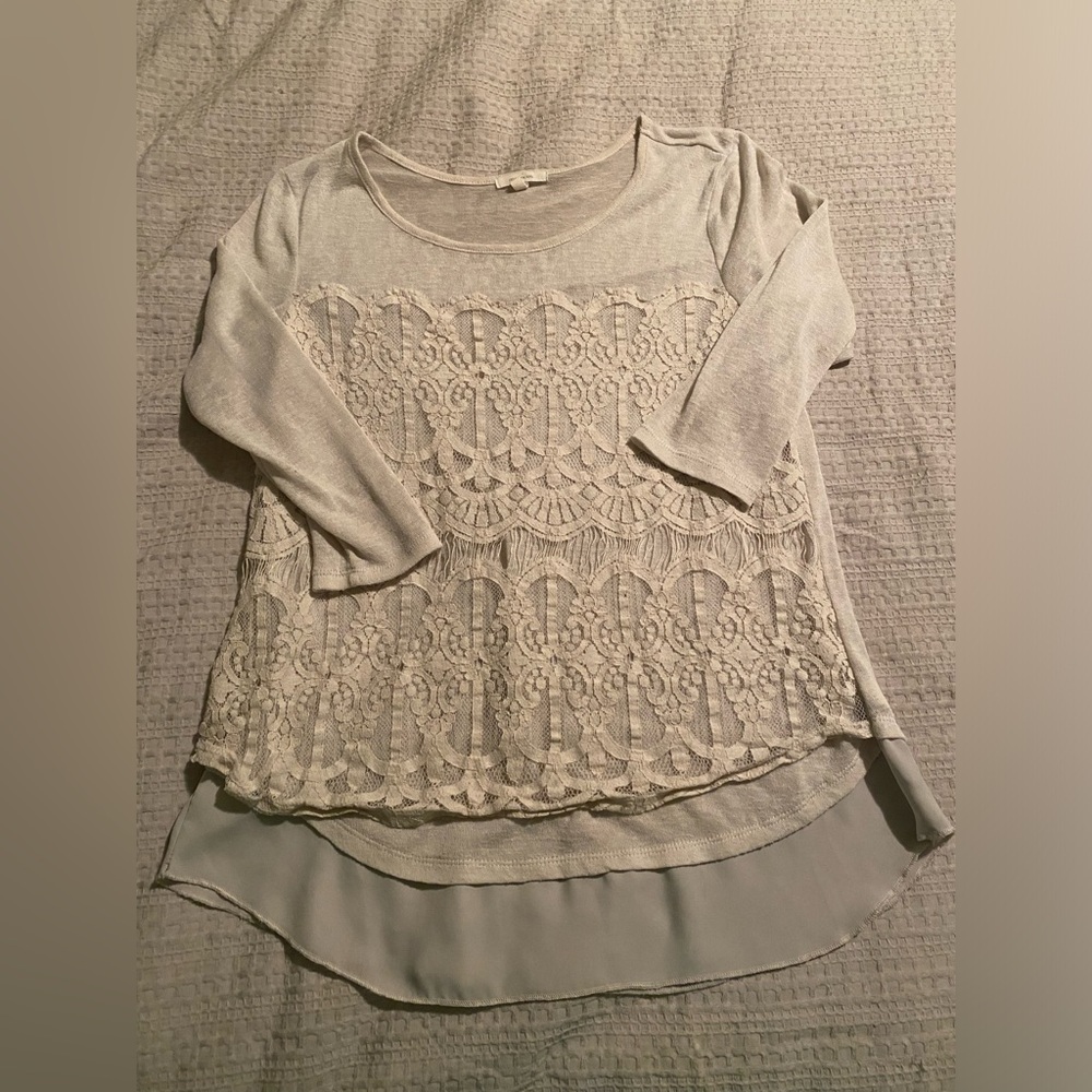 Maurices. Medium top.